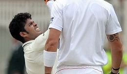 Sreesanth- ecstatic  after getting Pietersen out.