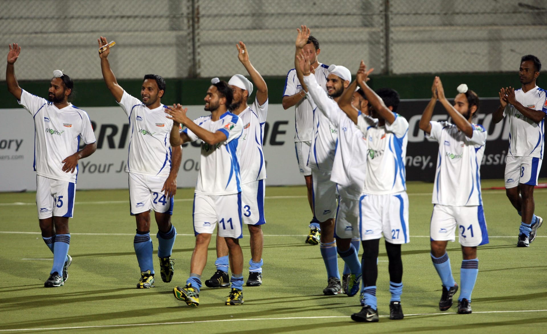 World Series Hockey - Comets squeak into semis