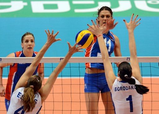The Russian women lost a set for the first time in the competition before winning The Russian women lost a set for the first time in the competition before winning