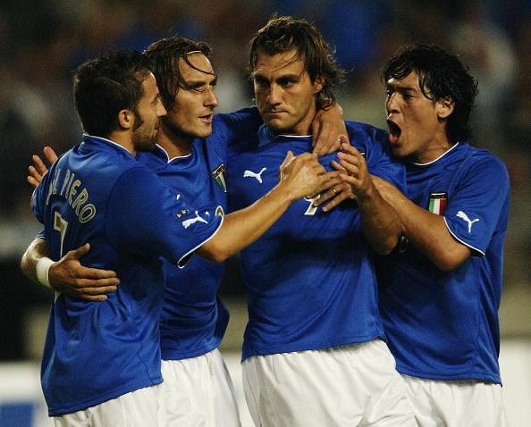 Alessandro Del Piero, Francesco Totti, Christian Vieri and Mauro German Camoranesi of Italy celebrate