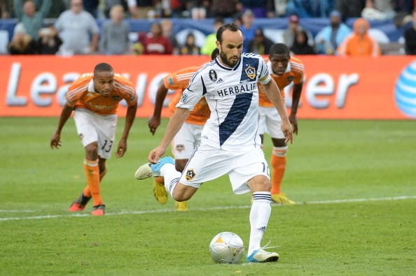 Landon Donovan returns to training with LA Galaxy