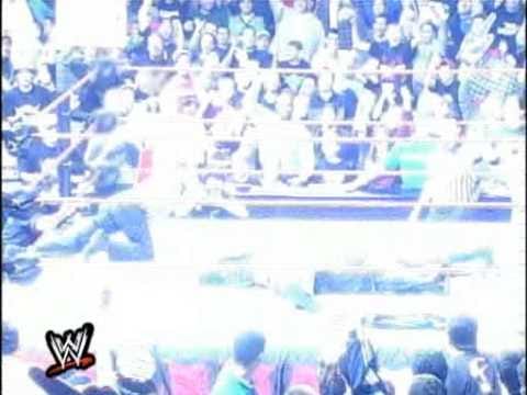 Video: Crowd goes beserk after Austin’s entrance
