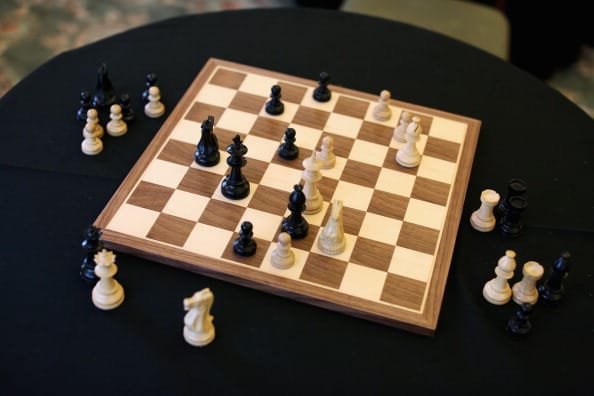 US, Russian inmates to battle on chessboard