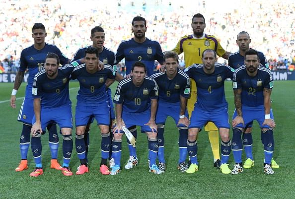 Argentine footballers donate World Cup bonus for construction of cancer