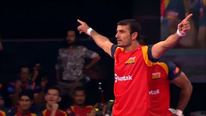 Pro Kabaddi: Ajay Thakur shines in convincing 33-25 ... - 800 x 449 jpeg 48kB