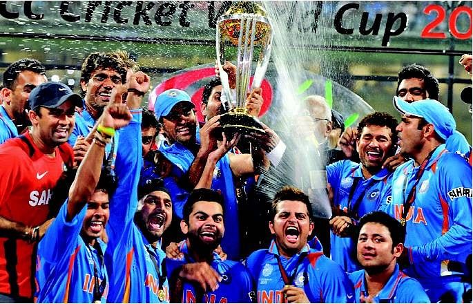 How World Cup 2011 winning team celebrated Virender Sehwag ...