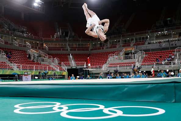 10 Best Olympic Gymnasts Of All Time