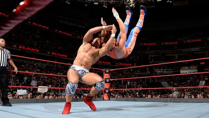 WWE News: Two RAW Superstars debut new finishing moves - 800 x 450 jpeg 65kB