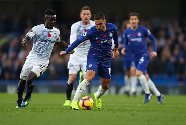 Hazard in possession during Chelsea's goalless draw against Everton