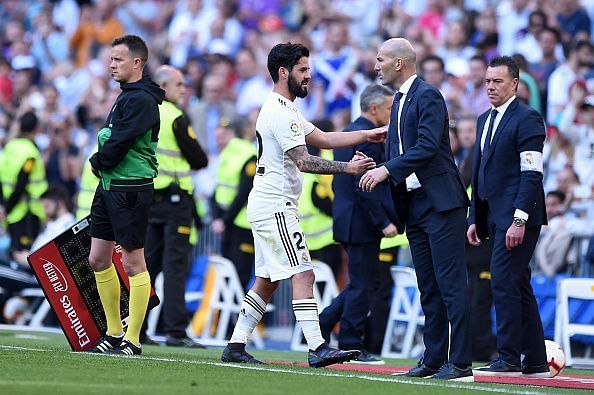 £81 million Real Madrid superstar rejects Manchester United, Tottenham have a chance to sign Isco this summer and more Premier League transfer news, June 5, 2019