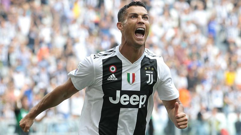 Ronaldo to start out wide in Sarri's Juventus