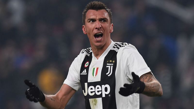 Juventus striker Mandzukic agrees to stay out of training