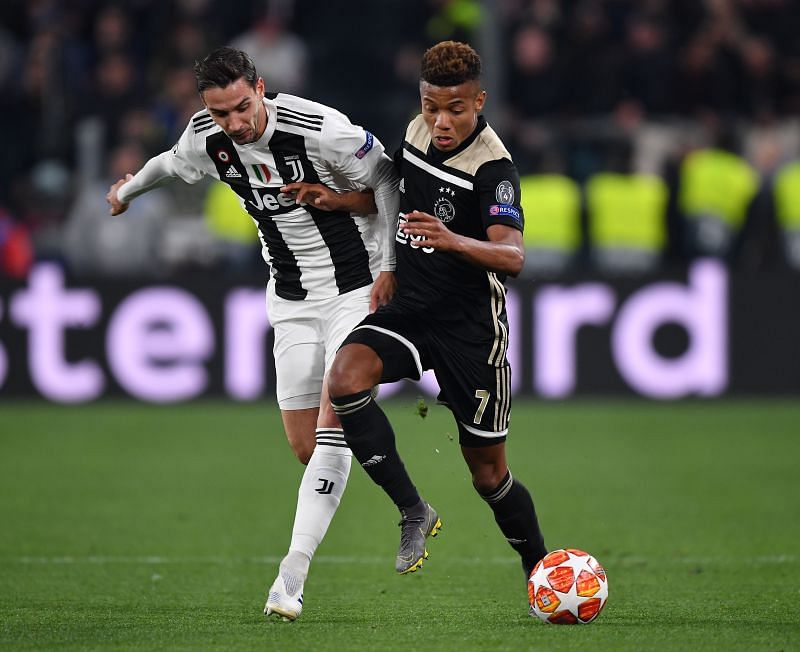 Reports: Juventus offered swap deal involving Julian Draxler for Mattia de Sciglio