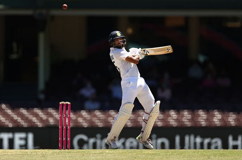 "Players like him ensure there is a fifth day in Test cricket" - Twitterati hails Cheteshwar Pujara for his gritty innings