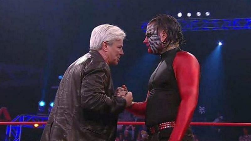 <div></noscript>What happened in Jeff Hardy and Sting's TNA Victory Road match?</div>
