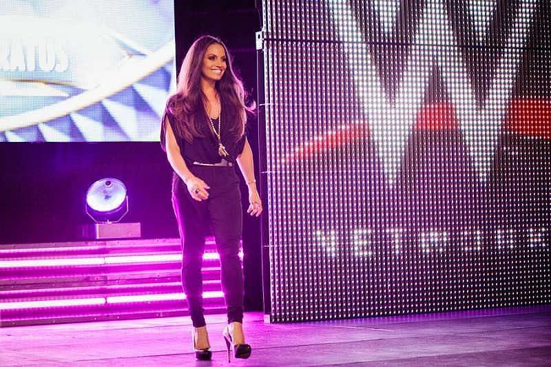 <div></noscript>Trish Stratus' WWE return date announced</div>
