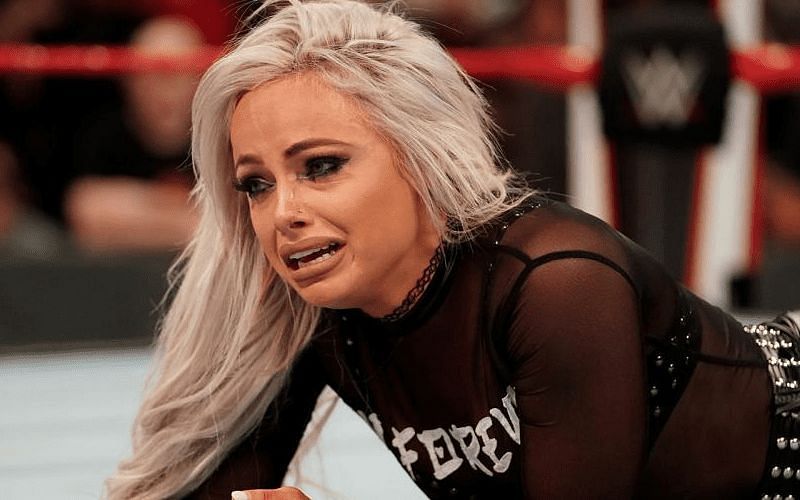 <div></noscript>Top AEW star issues message after Liv Morgan gets robbed of RAW Women's Title</div>