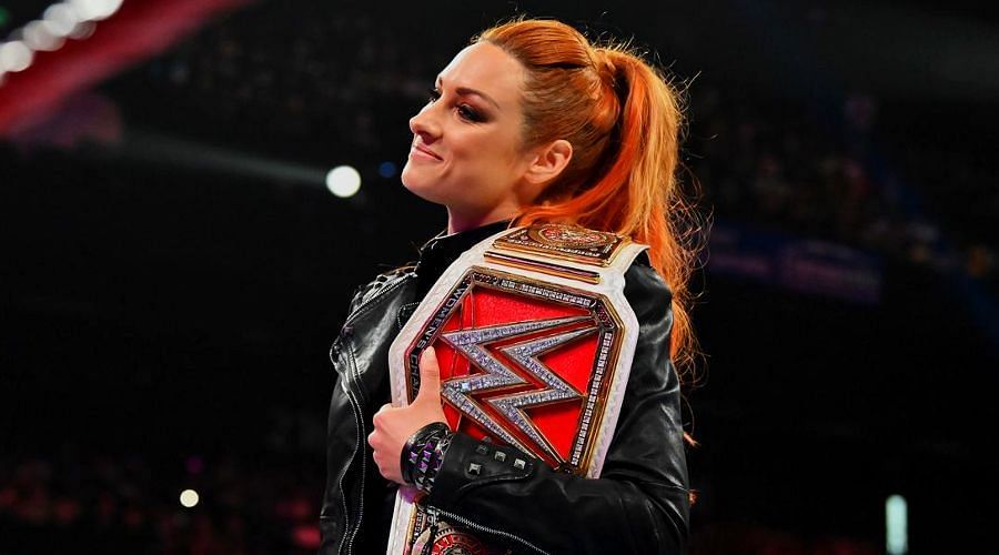 <div></noscript>'Bottom Rope Becks' strikes again, as Becky Lynch seems to have found a new finisher</div>