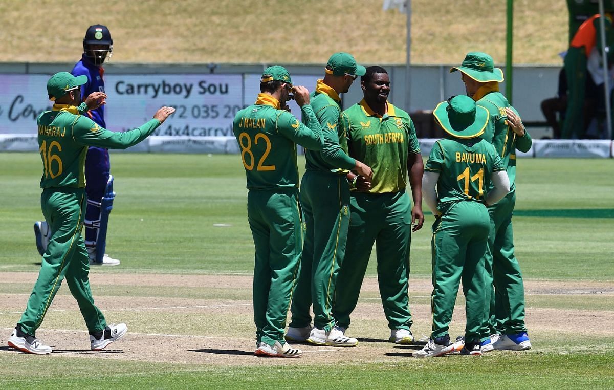 South Africa reprimanded for slow over-rate in 2nd ODI vs India
