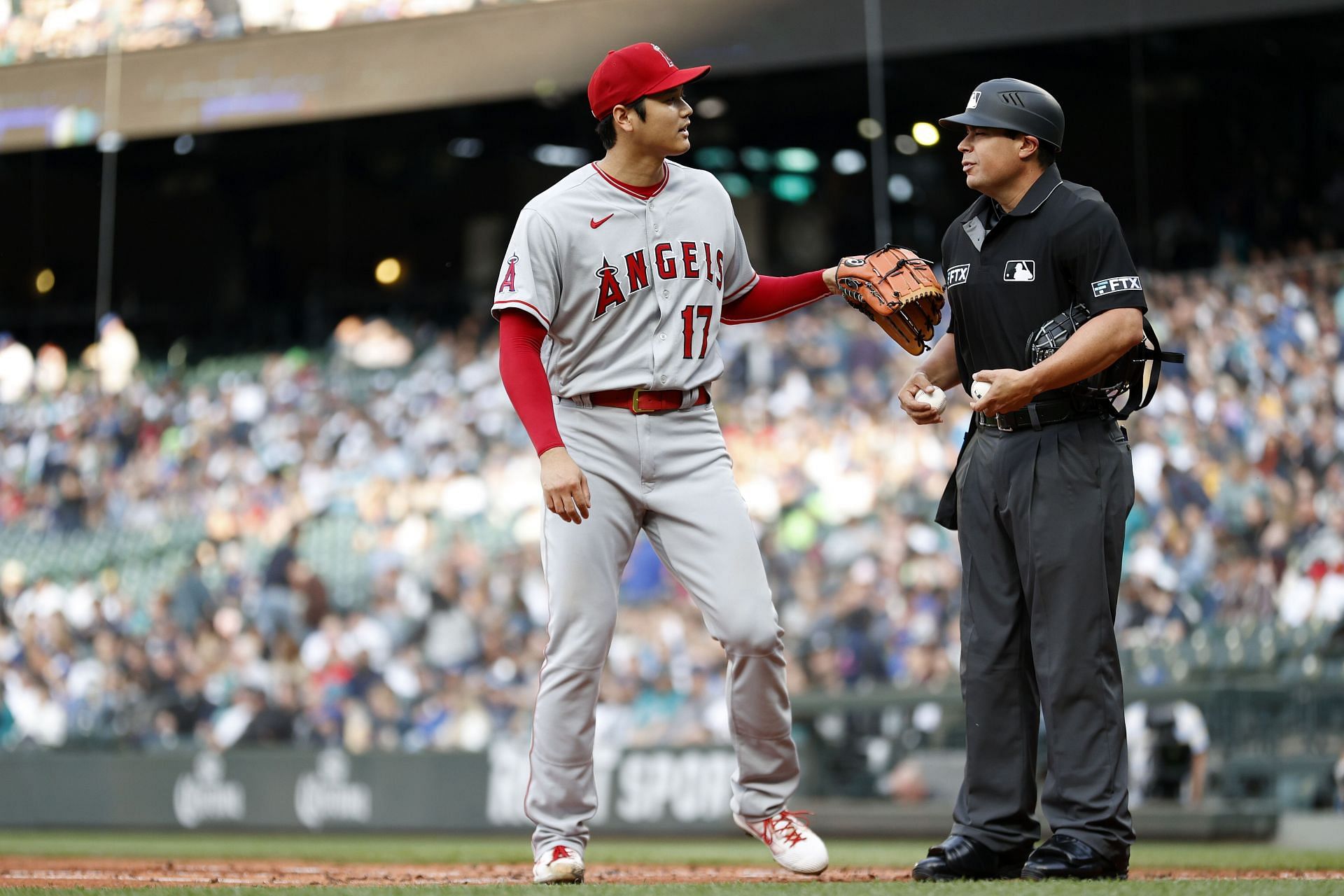 "Beyzbol için fazla sağlıklı" "Bu çocuğu sev o bir hazine" - Shohei Ohtani'ye vurulan MLB hayranları, Twitter'da takdirlerini gösteriyor