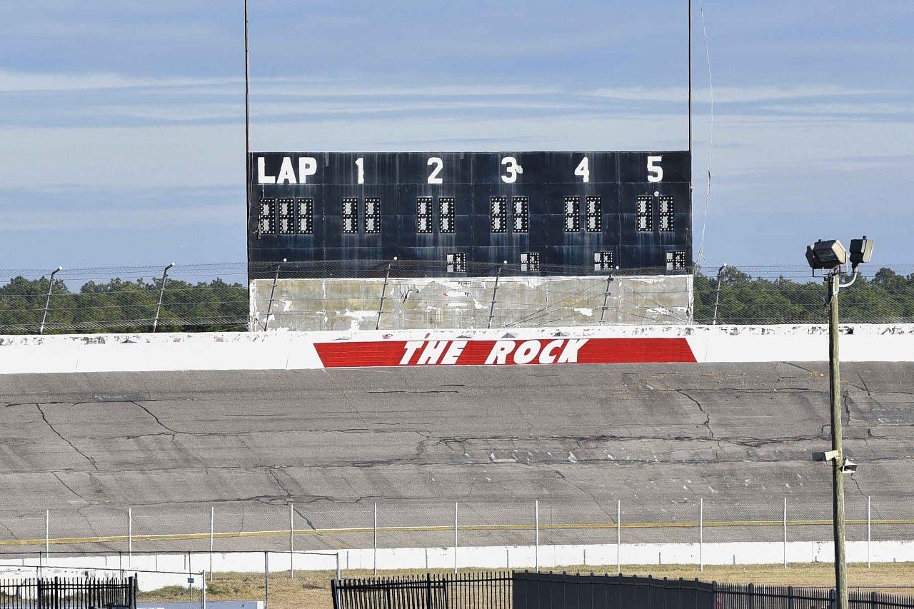 3 times Rockingham witnessed iconic NASCAR moments, ft. Dale Earnhardt’s 7th Cup title