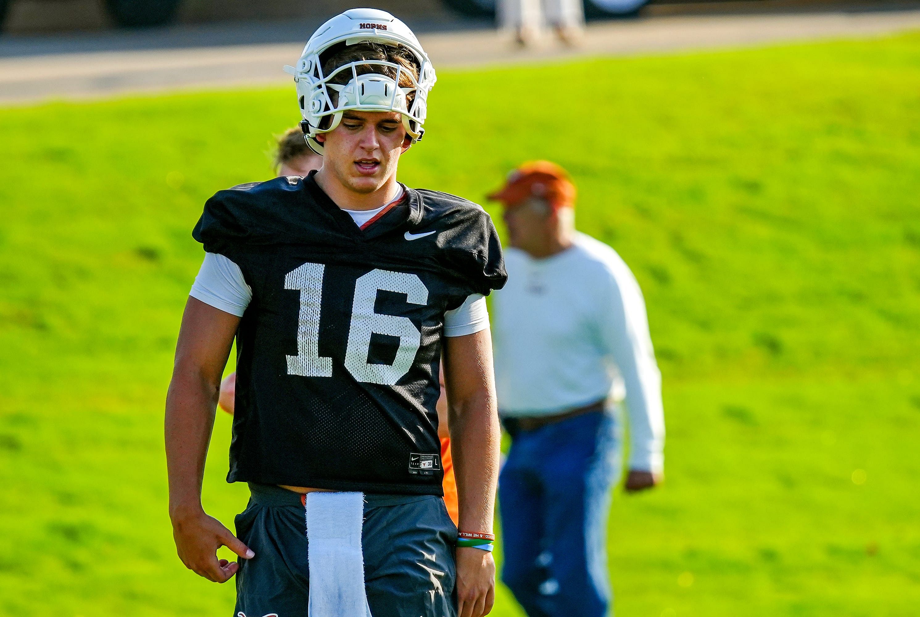 CFB insider makes thoughts abundantly clear on Arch Manning and Steve Sarkisian’s EA CFB 26 cover opt-out decision