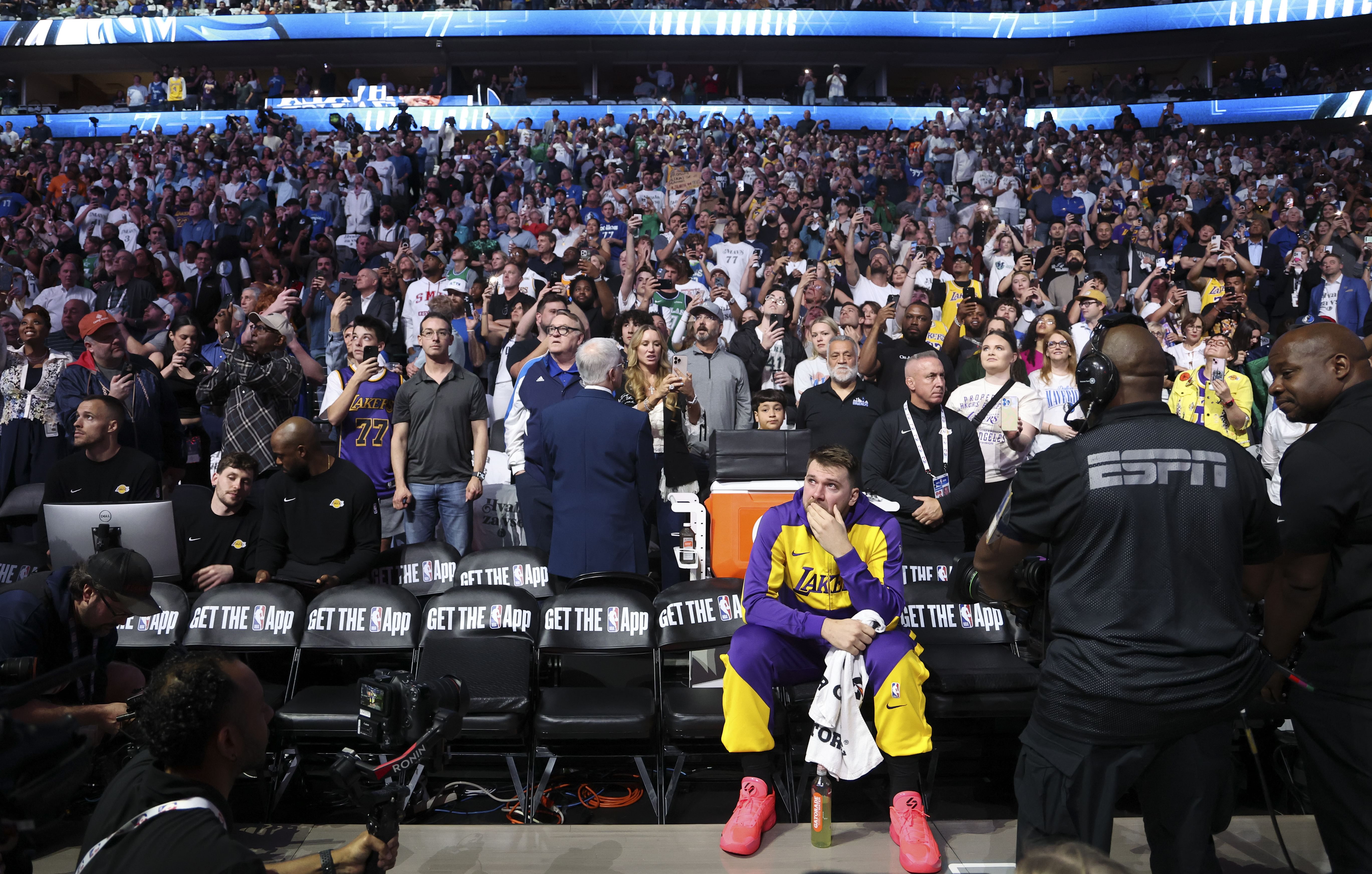  Fans notice surreal coincidence as Mavs' season ends 77 days after titanic trade