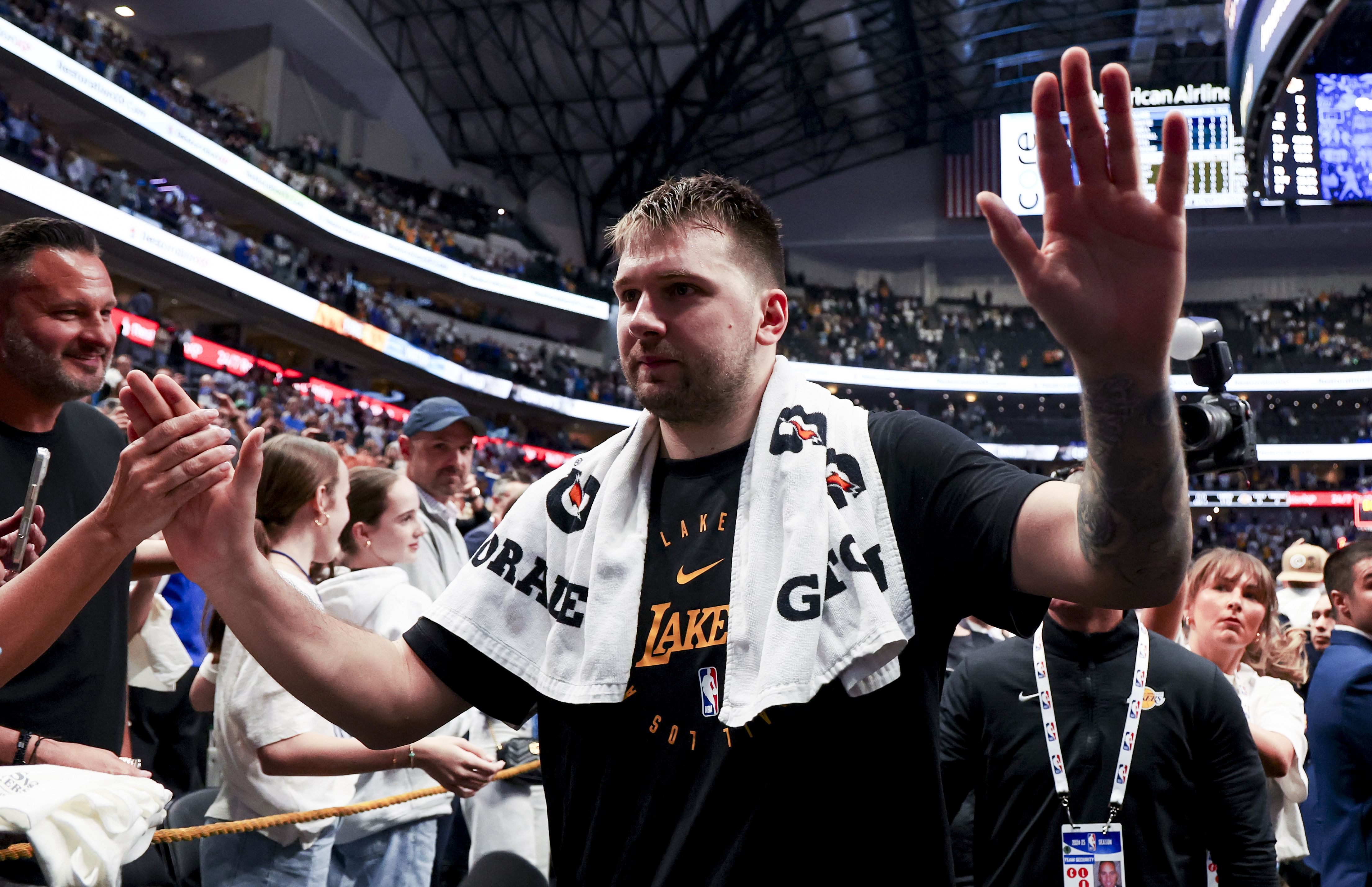 Is Luka Doncic playing tonight against the Houston Rockets? Latest on Lakers superstars availability (April 11)
