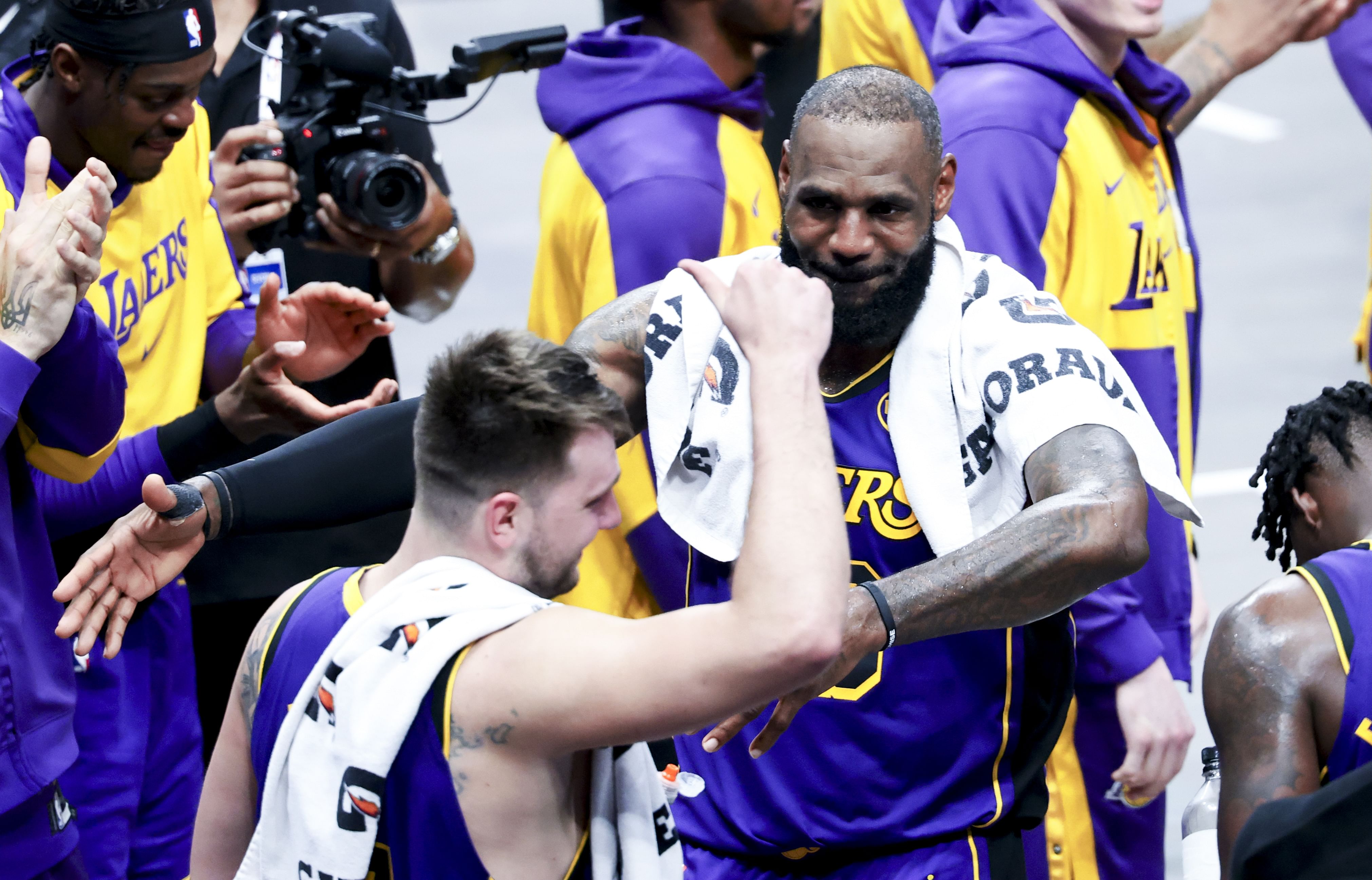 2025 LA Lakers playoffs scenario after win vs Rockets: Updated standings, schedule and more (April 11)