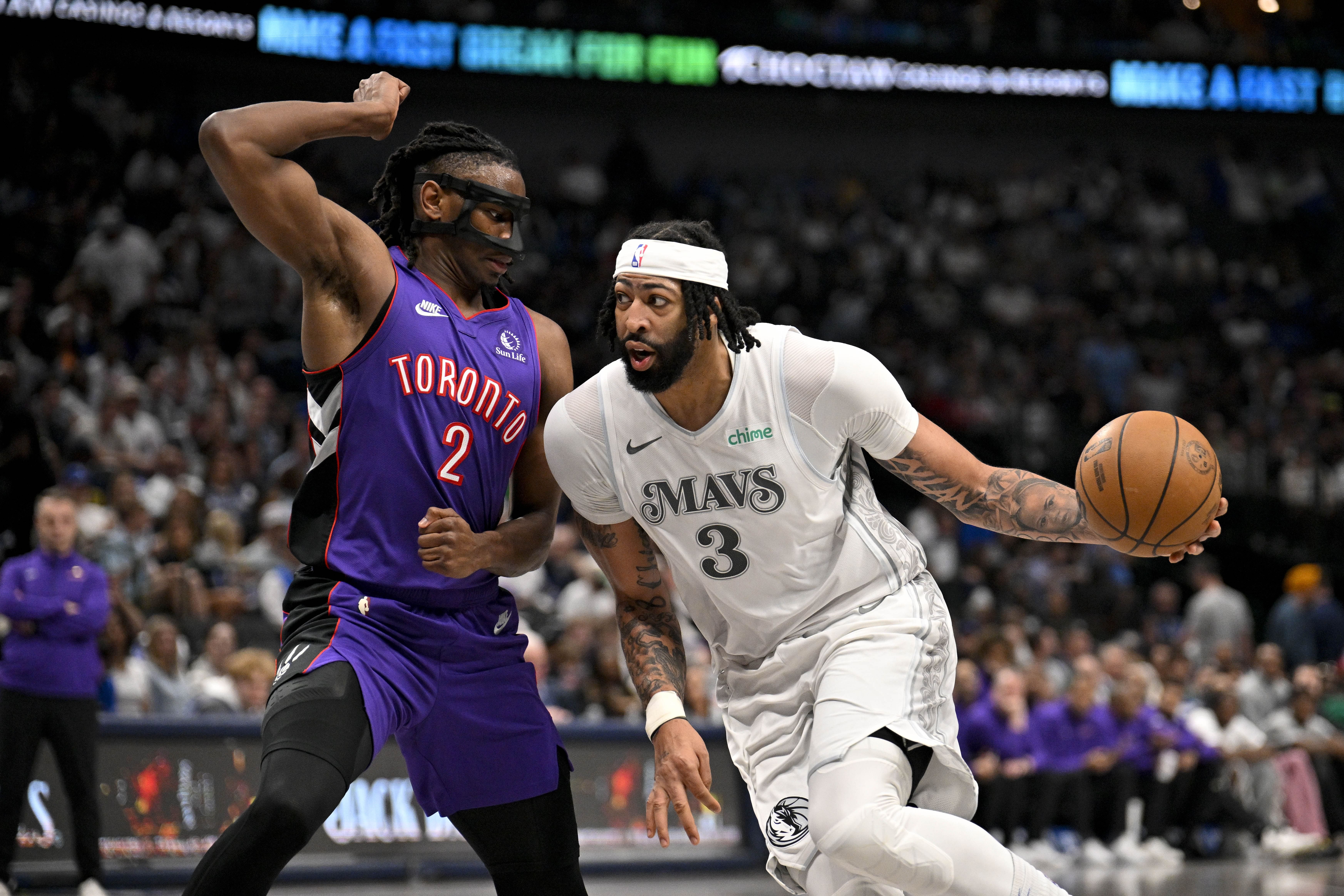 Anthony Davis’s narrow quadruple-double miss in Mavericks big win has fans wishing for more minutes