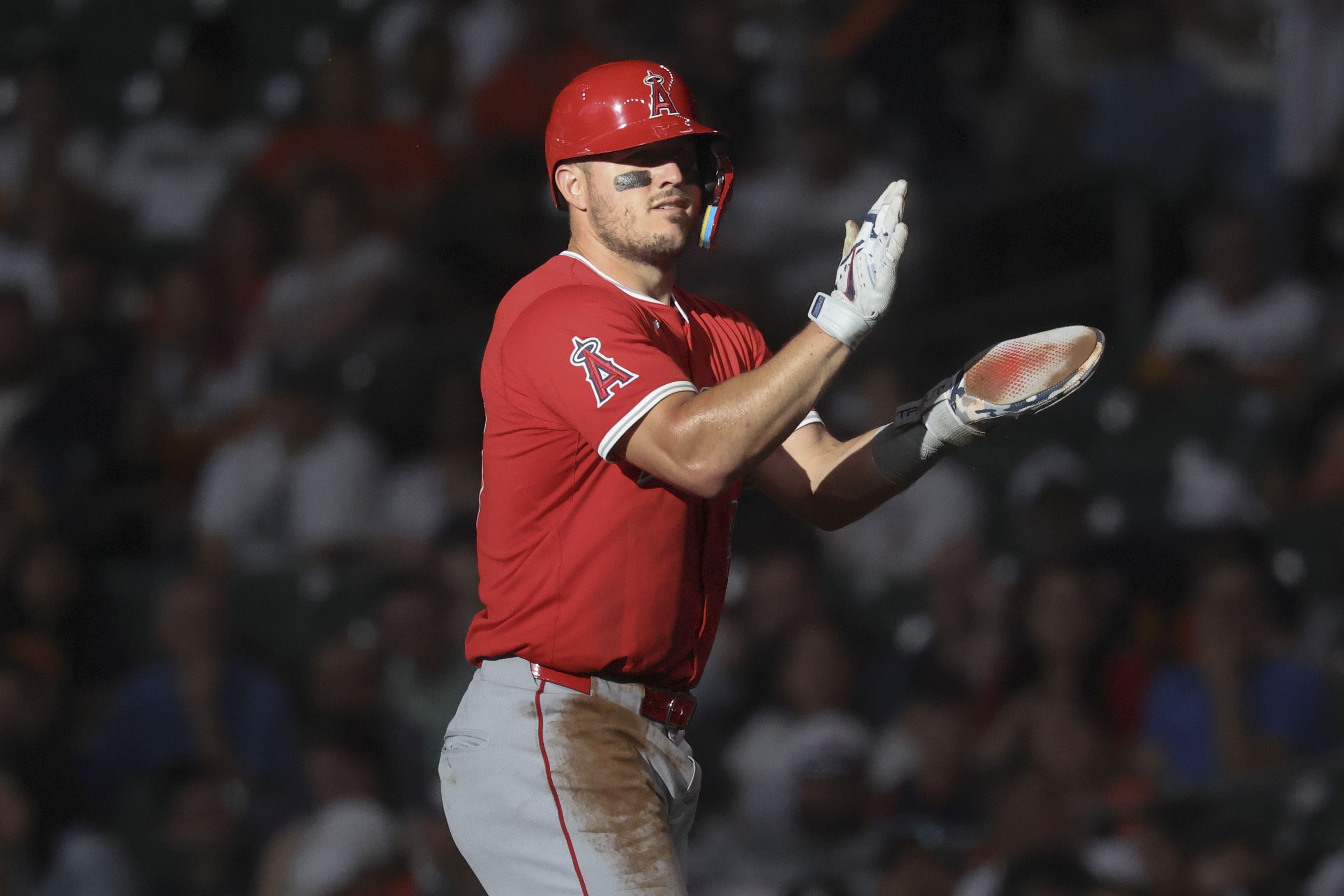  Game 2, prediction, odds, injuries and picks - April 19, MLB 2025
