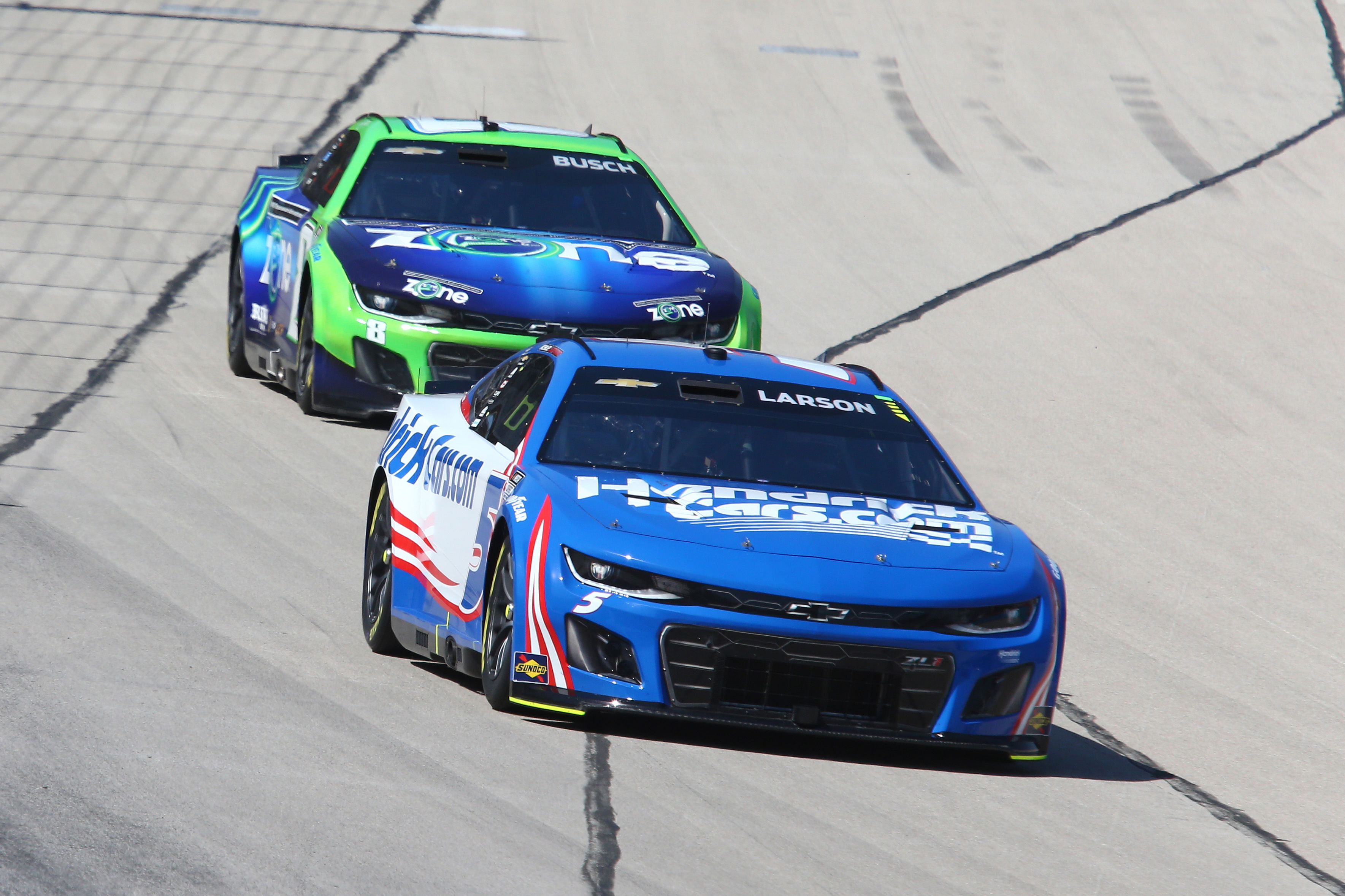 NASCAR insider picks Cup Series champion as favorite to win 2025 Xfinity race at Texas