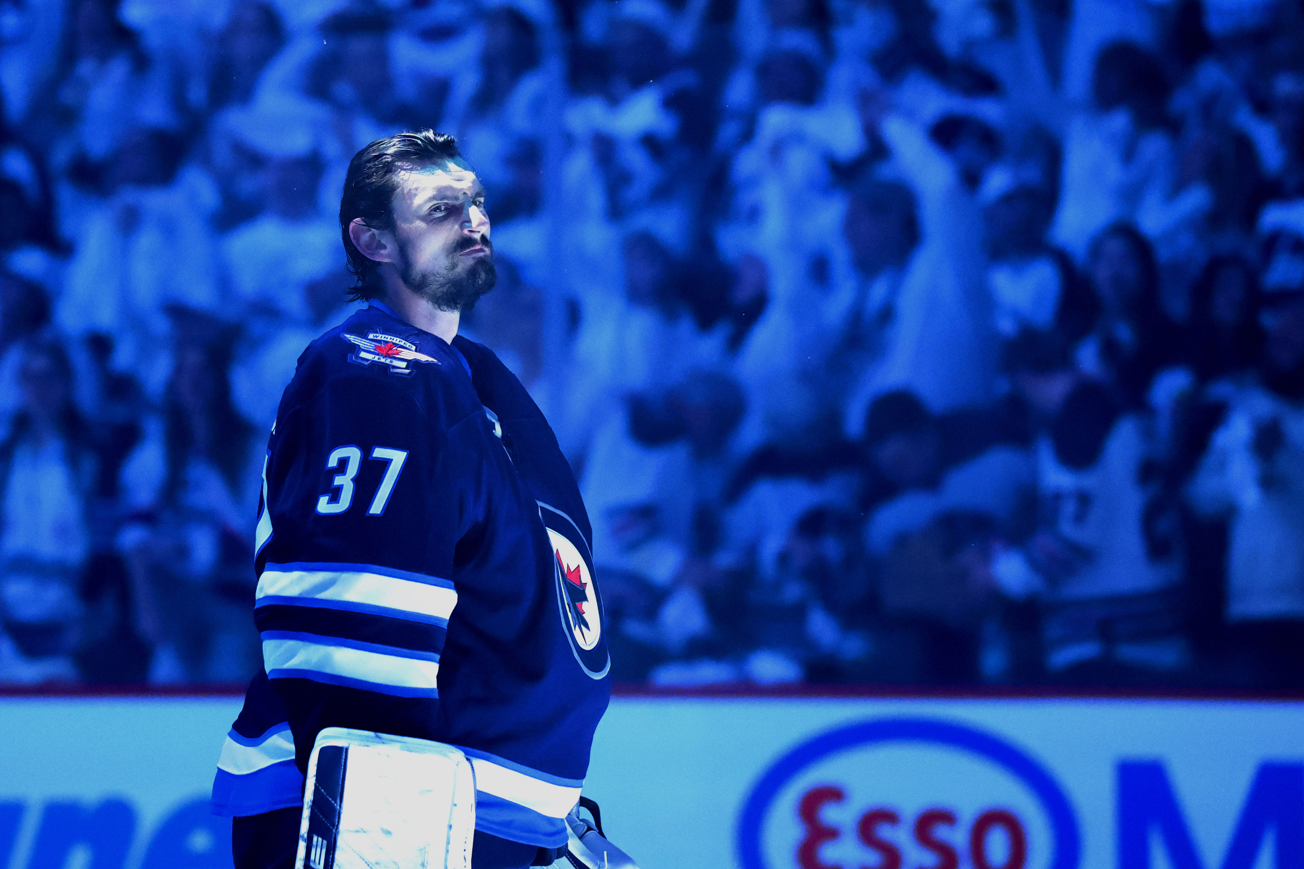Connor Hellebuycks father sends a rallying message to Jets nation as Winnipeg advance to Stanley Cup playoffs Round 2