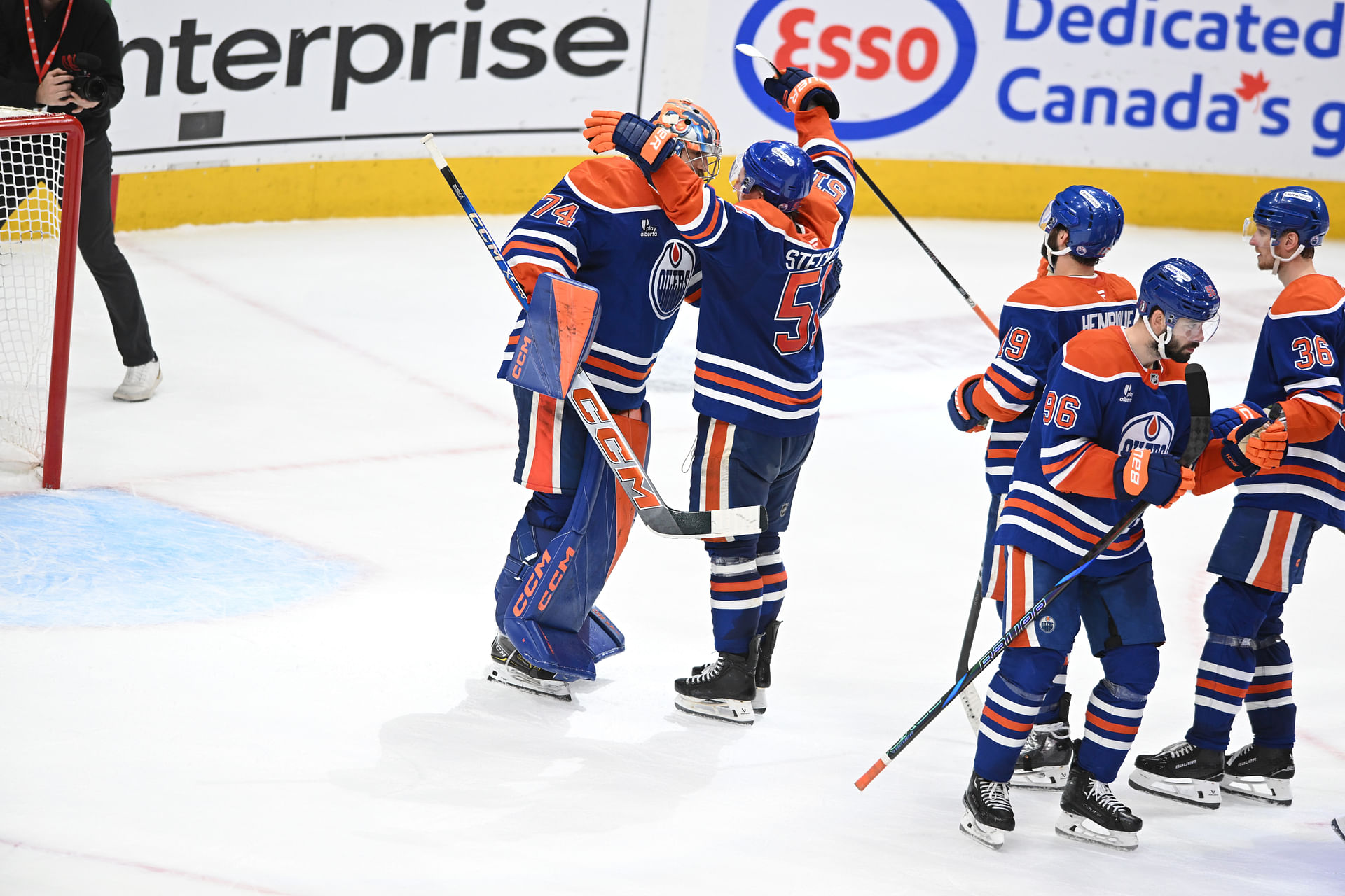 3 most impressive Edmonton Oilers players from 3-0 shutout win in Game 4 over Vegas Golden Knights feat. Stuart Skinner