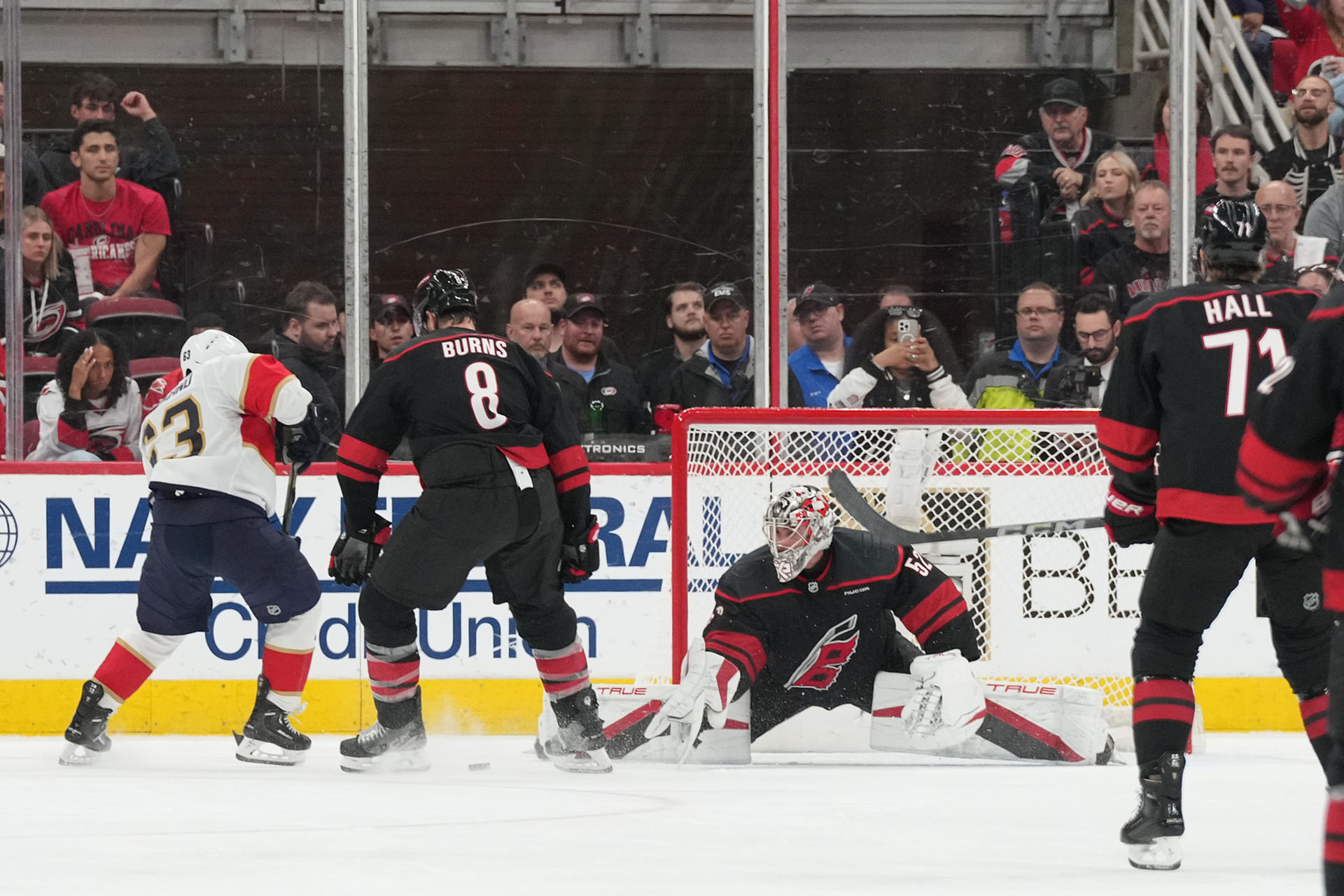 3 least impressive Carolina Hurricanes players from Game 2 5-0 blanking against Florida Panthers feat. Frederik Andersen