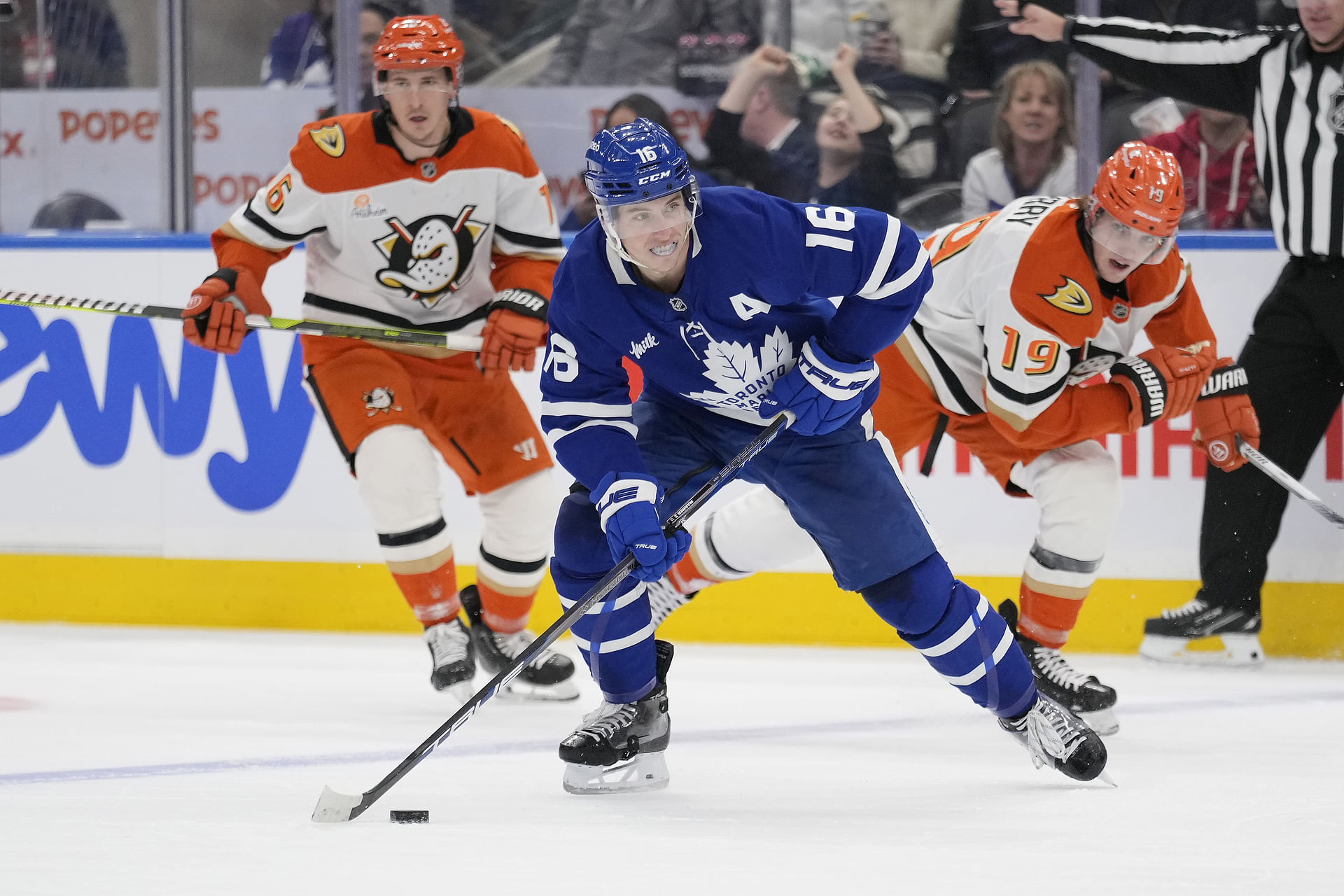 $1.3B franchise eyeing to lure Mitch Marner with Leon Draisaitl-like contract, claims insider