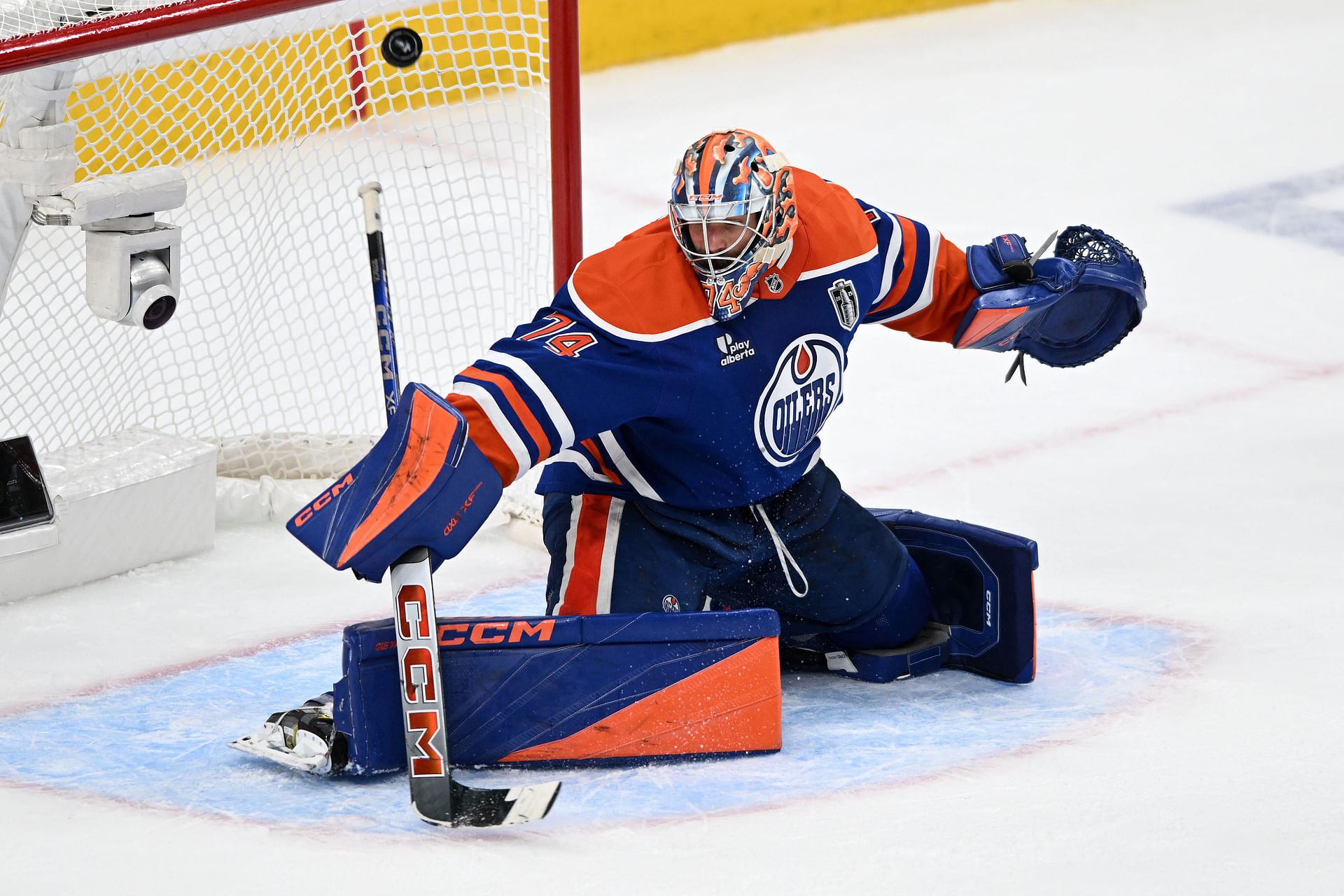 Oilers HC Kris Knoblauch makes his feelings known about Stuart Skinner's Stanley Cup Finals performance 
