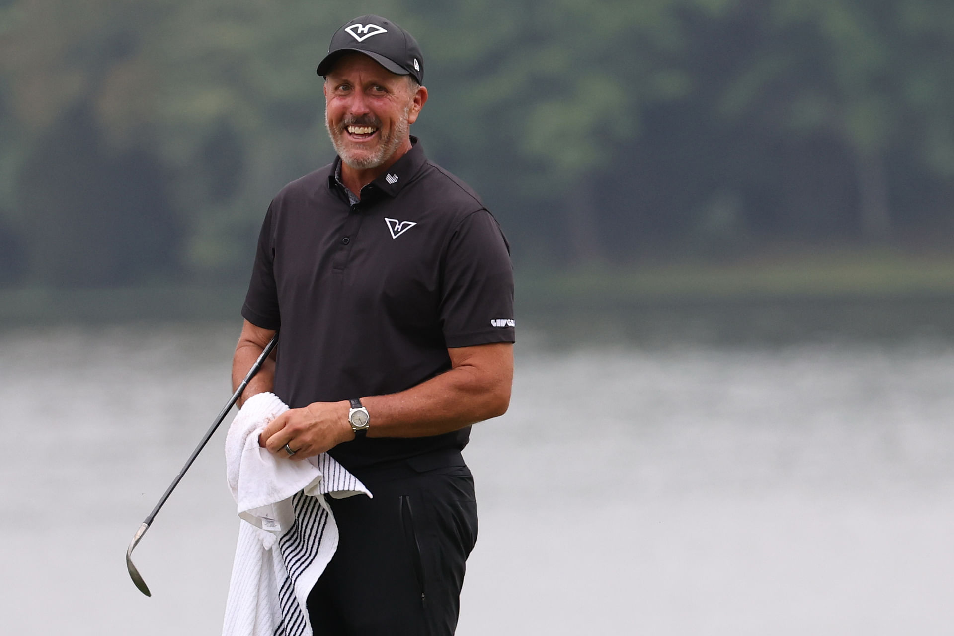 Phil Mickelson reveals an interesting detail behind his insane shot at LIV Golf Virginia