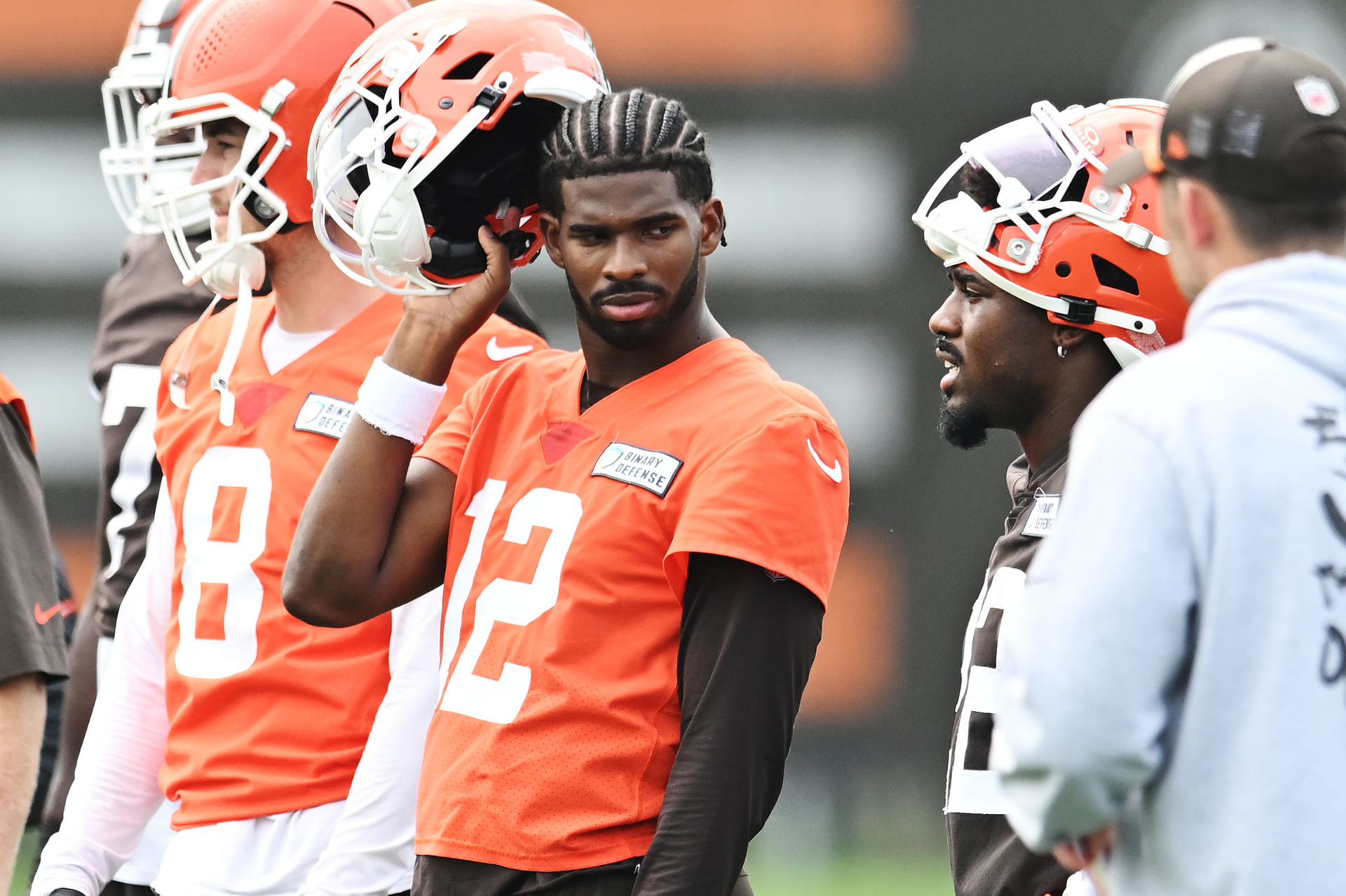 He doesnt know who you are: Shedeur Sanders Mississippi ID puzzled Ohio cop who pulled Coach Primes son for 91 MPH speeding violation