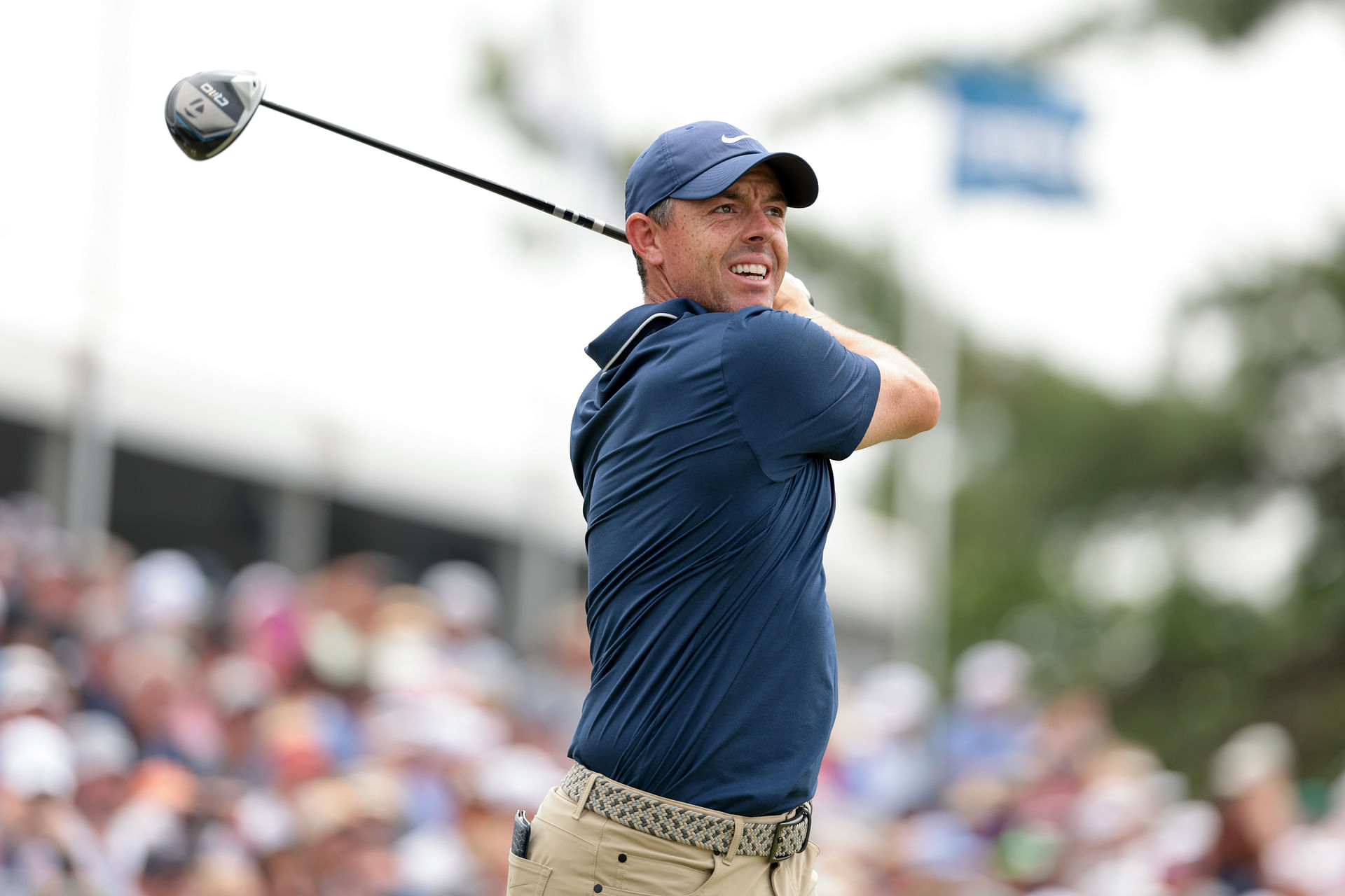How did Rory McIlroy perform in the US Open 2025, Round 2?