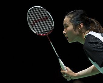 Badminton basics: 1. The Grip - 340 x 272 jpeg 11kB