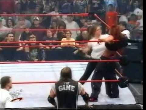 Video: Lita vs Stephanie McMahon - WWF Women's Title match - 480 x 360 jpeg 16kB