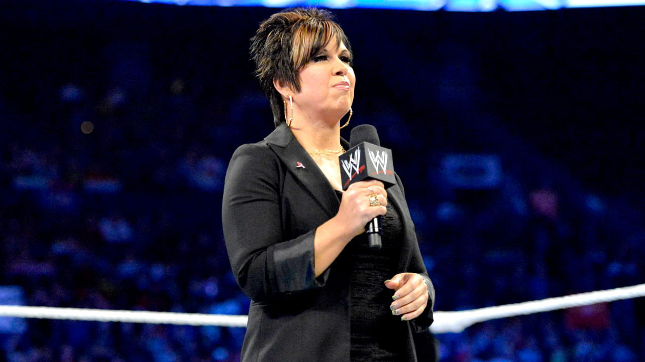 Viva La Raza- Vickie Guerrero Takes a Bow - 1284 x 722 jpeg 135kB