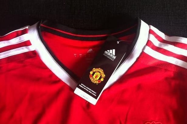 Manchester United 2015-16 kit leaked