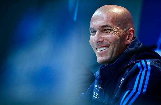 zinedine-zidane-manager-of-real-madrid-faces-the-media-during-a-press-picture-id527596846-800.jpg